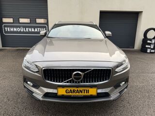 Volvo V90 Cross Country Intelli Safe Pro AWD Luxury MY22 2.0 B5 KERS MILD Kerghübriid 183kW
