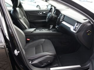 Volvo V60 MOMENTUM 2.0 R4 110kW