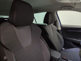 Skoda Octavia Combi Ambition 1.5 110кВ