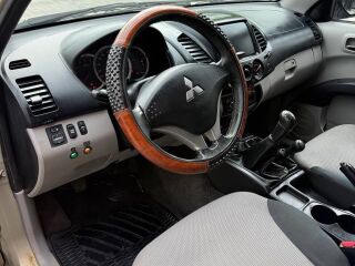 Mitsubishi L200 4x4 2.5 100kW