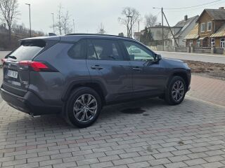 Toyota RAV4 2.5 131kW