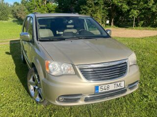 Chrysler Town & Country 3.6 211кВ
