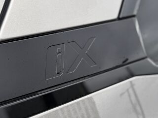 BMW iX xDrive 40 Sportpakett 102kW