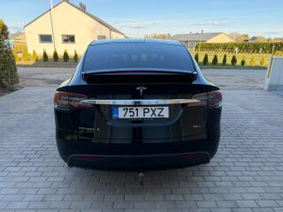 Tesla Model X 75D AWD 158kW
