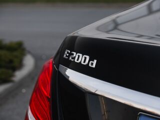 Mercedes-Benz E 200 1.6 118kW