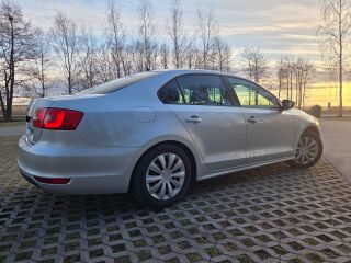 Volkswagen Jetta 1.2 77kW