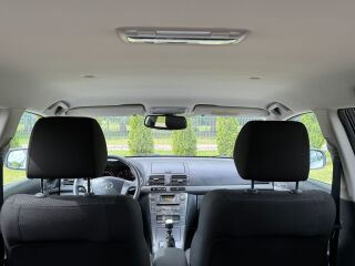 Toyota Avensis LINEA SOL 2.2 D-4D D-CAT
