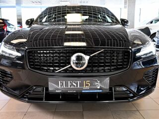 Volvo S60 AWD B&W ULTIMATE DARK XENIUM INTELLI 2.0 T8 Plug-in LONG RANGE 335kW