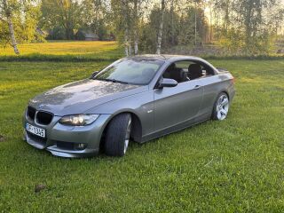 BMW 325 3.0 r6 145kW