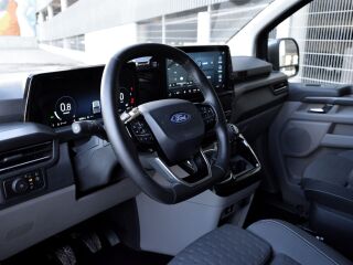 Ford Tourneo Custom 2.0 100kW