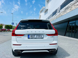Volvo XC60 R Design AWD Kers Mild Hybrid 2.0 D4 145kW