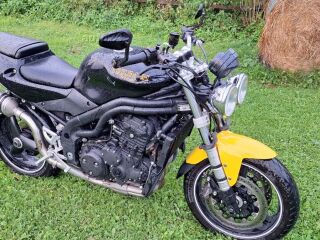 Triumph Speed Triple 955i SE R3 88kW