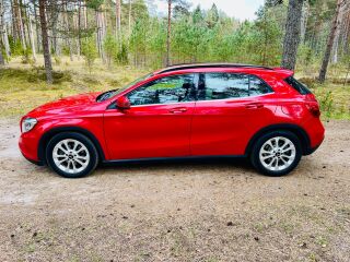 Mercedes-Benz GLA 200 2.0 100kW