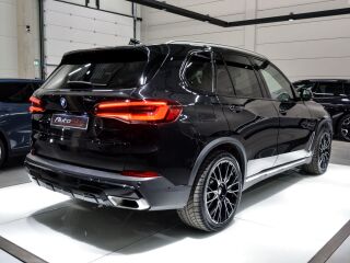 BMW X5 xDrive30d M-Pakett 3.0 210kW