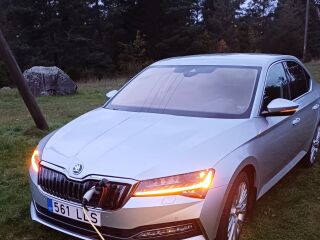Skoda Superb Elegance iV Plug In Hybrid 1.4 170kW