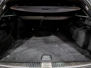Mercedes-Benz E 220 AMG 2.0 143kW