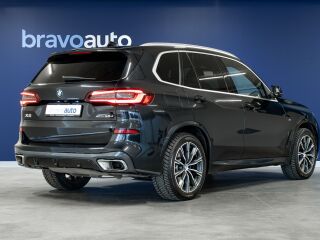 BMW X5 xDrive30d M-Sportpakett 3.0 210kW