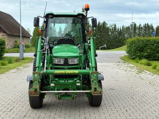John Deere 4052R
