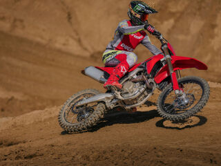 Ducati Desmo450 MX 1-sil Desmodromic 56kW