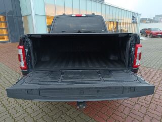 Ford F-150 Lariat Launch Edition 5.0 V8 298kW