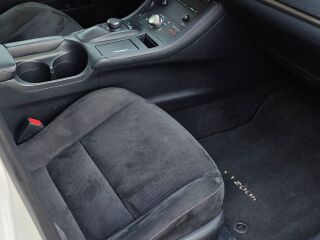 Lexus CT 200h 1.8 73kW