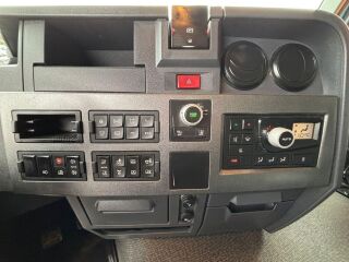 Renault T 460 6x2/4 345kW