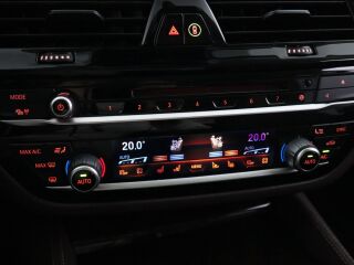 BMW 530 d xDrive Touring Luxury Line 3.0 195кВ