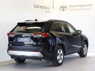 Toyota RAV4 Luxury Comfort Pakett 131kW