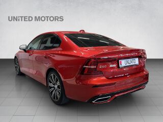Volvo S60 T5 R-design 2.0 184kW