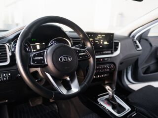 Kia Ceed Sportswagon PHEV EX Plus 1.6 R4 GDi 103kW