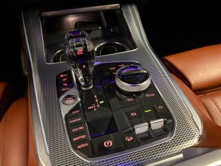 BMW X5 M-Sportpakett xDrive 40i 3.0 R6 250kW
