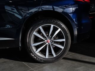 Jaguar F-Pace SE 250PS AWD 2.0 184kW