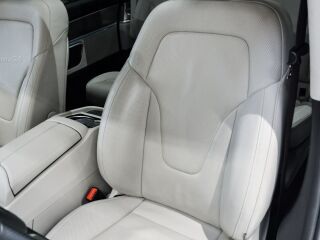 Mercedes-Benz V 300 AMG Line 2.0 174kW