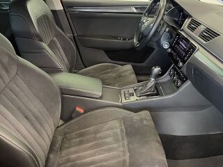 Skoda Superb Combi Elegance 2.0 110kW