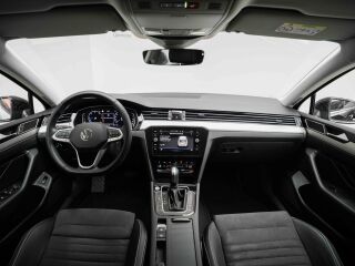 Volkswagen Passat Elegance 2.0 110kW