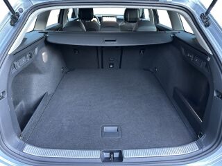 Volkswagen Passat Business 1.5 eTSI 110kW
