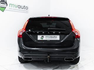 Volvo V60 Facelift Momentum 2.0 133kW