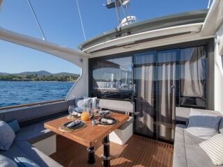 Marex 440 Scandinavia/Gourmet Cruiser 2 x DPI Volvo Penta D6-440  2x440hp  + Joystick