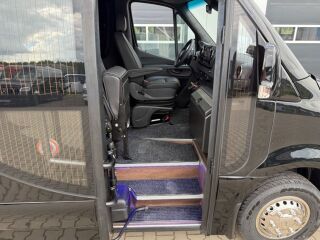 Mercedes-Benz Sprinter 519 XXXL LED 2.0 R 4 140kW
