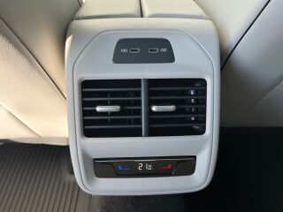 Volkswagen Passat Elegance 4Motion Variant 2.0 142kW