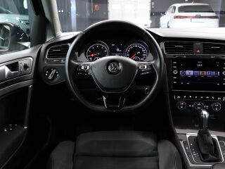 Volkswagen Golf 1.5 110kW