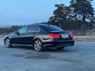 Mercedes-Benz E 220 2.1 125kW