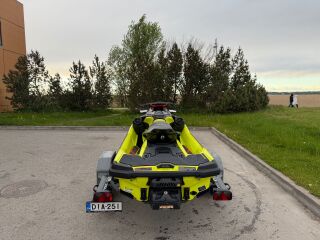 Sea-Doo RXT-XRS 300 221kW