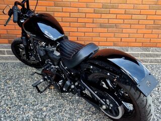 Harley-Davidson Softail Street Bob V2