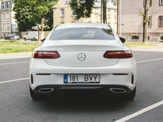 Mercedes-Benz E 220 COUPE 4 MATIC 9G AMG NIGHT PACKAGE 2.0 143кВ