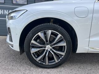 Volvo XC60 AWD Luxury Inscription FaceLift MY22 2.0 T6 Recharge Twin Engine Plug-in-Hybrid 251kW