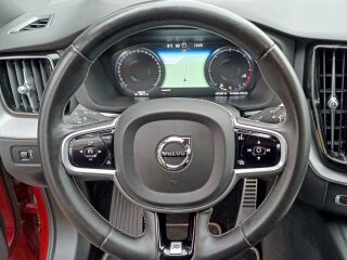 Volvo XC60 R-Design 2.0 D4 120kW