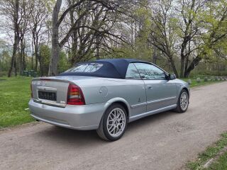 Opel Astra Bertone 1.8 92кВ