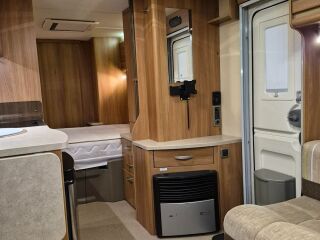 Swift Fairway 584
