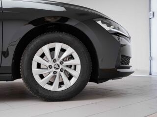 Skoda Superb Essence 2.0 110kW